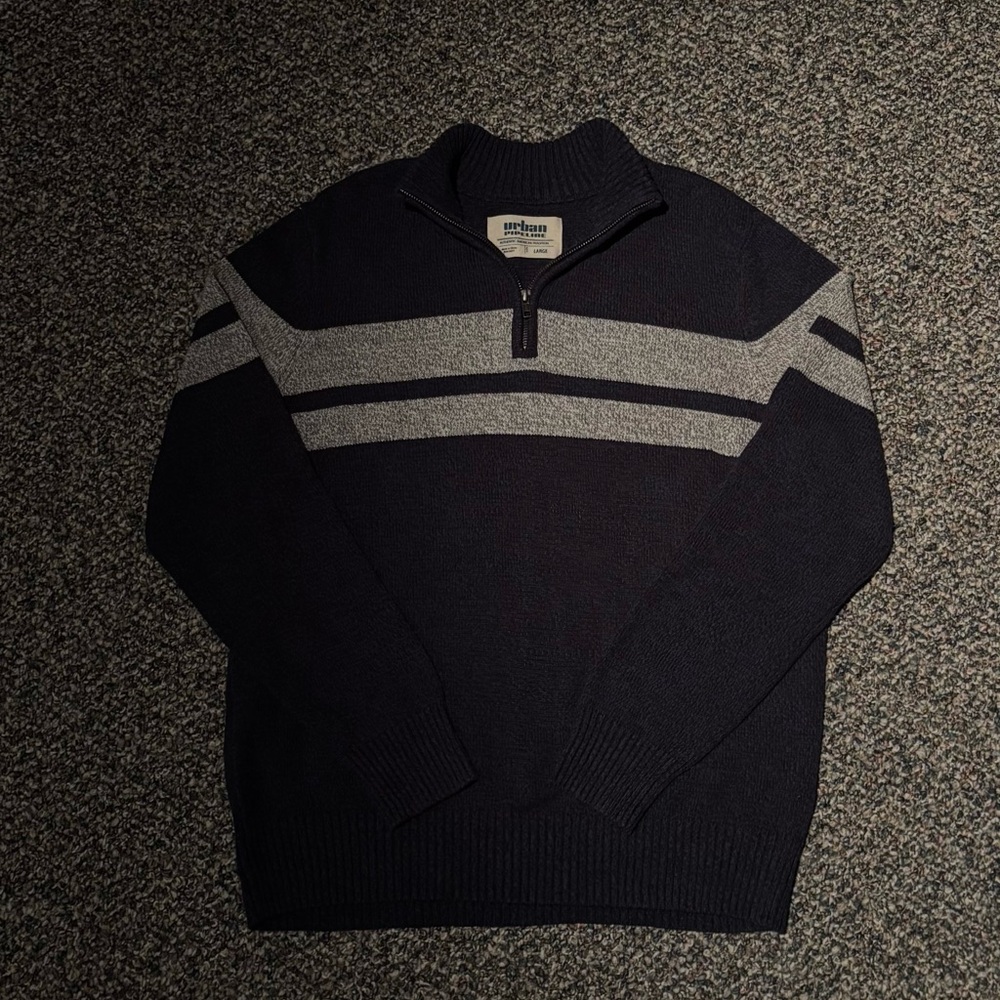 Navy and white Urban pipeline quarter zip